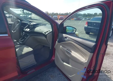 2014 Ford Escape Se z USA, uszkodzony, nr VIN 1FMCU9GX3EUA60603